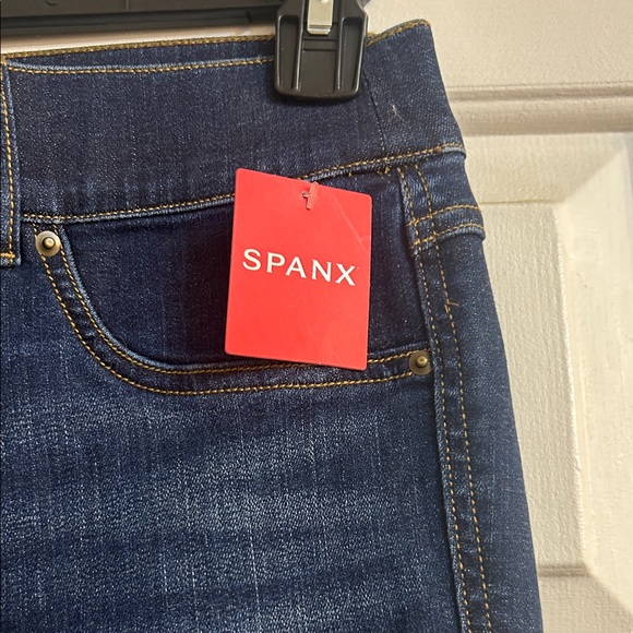 SPANX S/P Dark Blue Flared Women's Jeans new with tags NWT - Picture 3 of 5